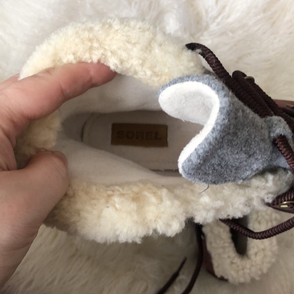 New Sorel Sneakchic Alpine Holiday Boots - Picture 8 of 13